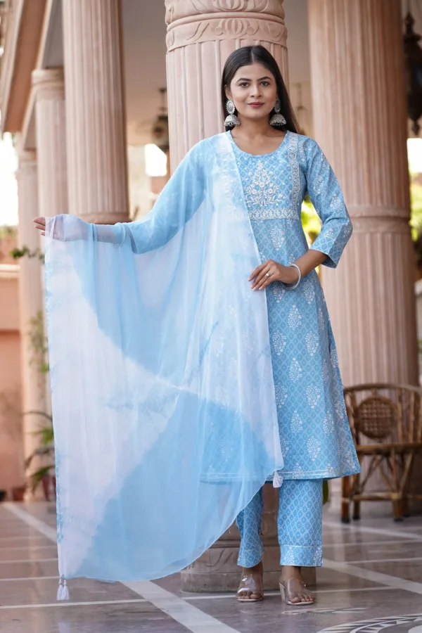 embroidery kurta set